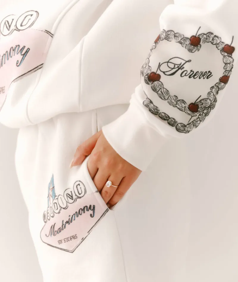 Sale Six Stories Destination Bride Graphic Sweatpants - White