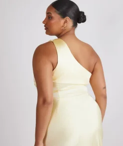 Discount Six Stories One Shoulder Ruched Satin Bridesmaid Dress - Butter Lemon