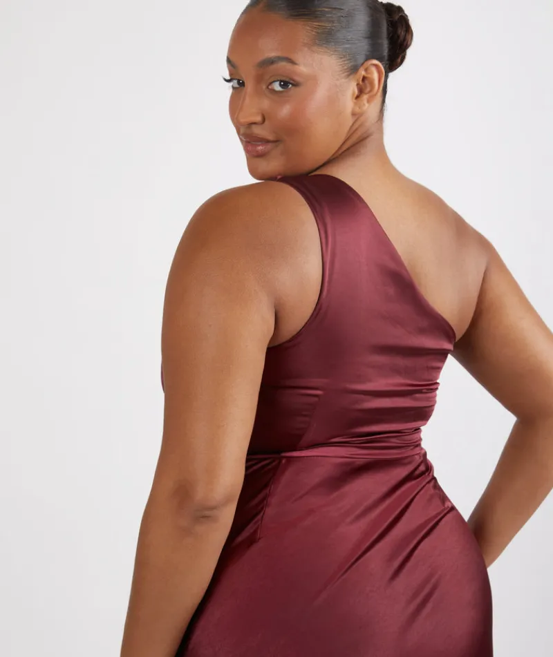 Discount Six Stories One Shoulder Satin Ruched Bridesmaid Dress - Deep Wine