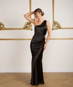 Discount Six Stories One Shoulder Satin Ruched Bridesmaid Dress - Black