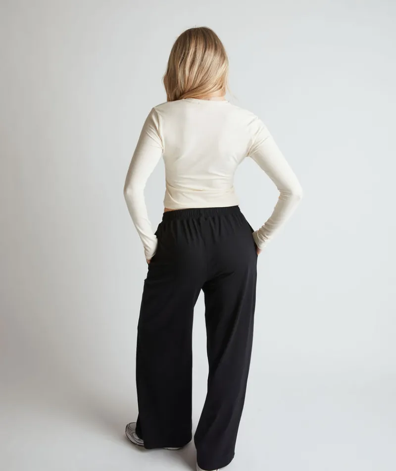New Six Stories Soft Long Sleeve Top - Buttermilk Cannoli Cream