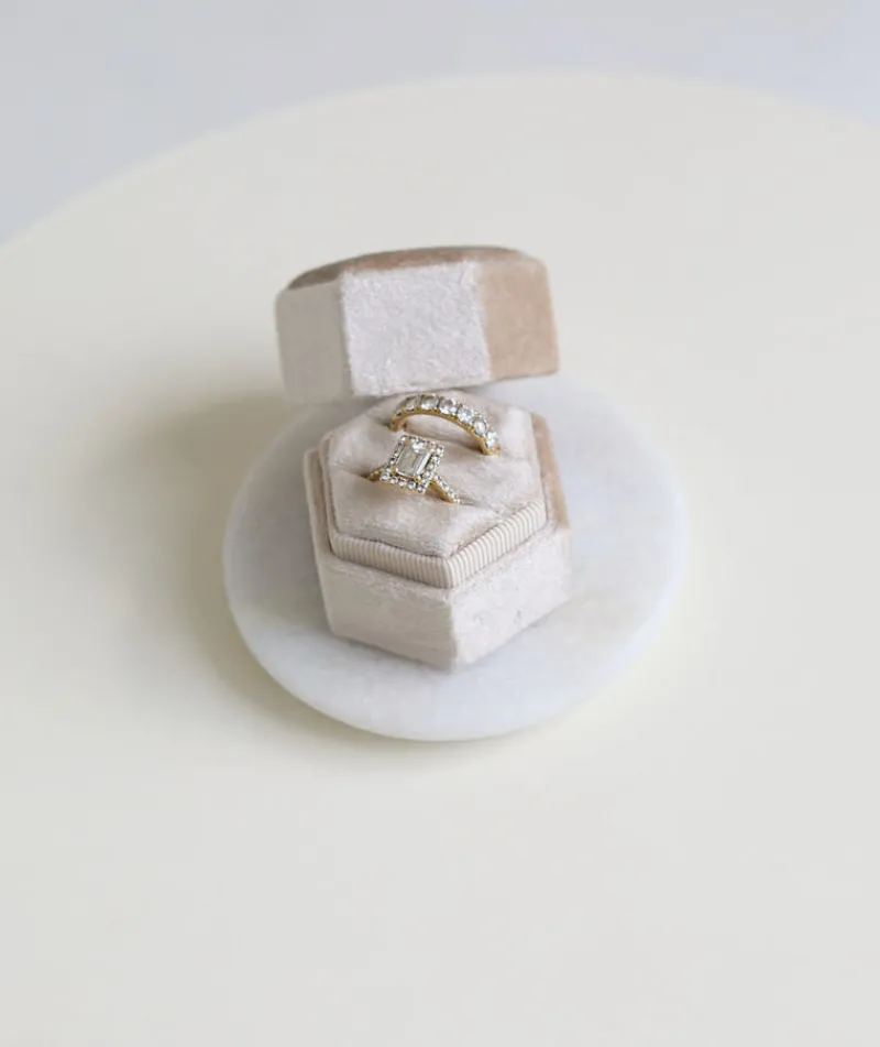 Discount Six Stories Velvet Ring Box