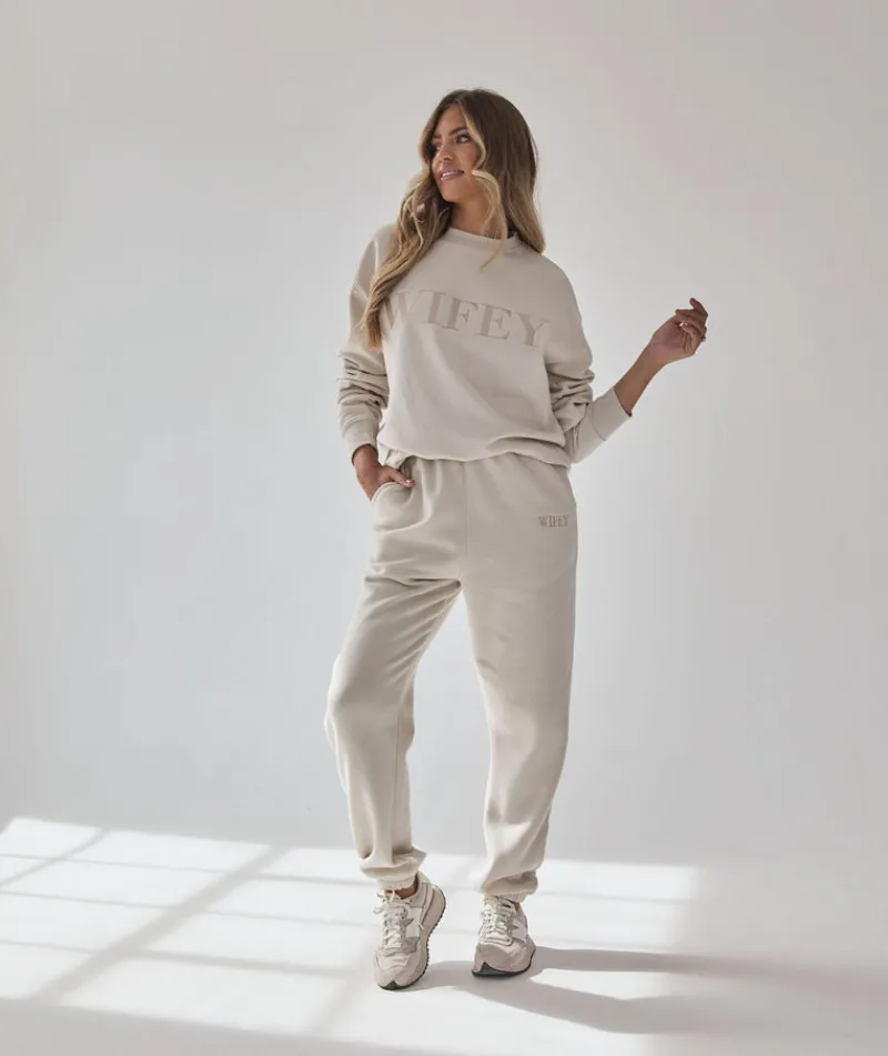 New Six Stories Wifey Statement Sweatpants - Champagne
