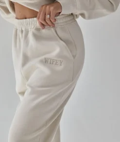 New Six Stories Wifey Statement Sweatpants - Champagne