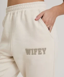 Hot Six Stories Wifey Teddy Sweatpants - Champagne